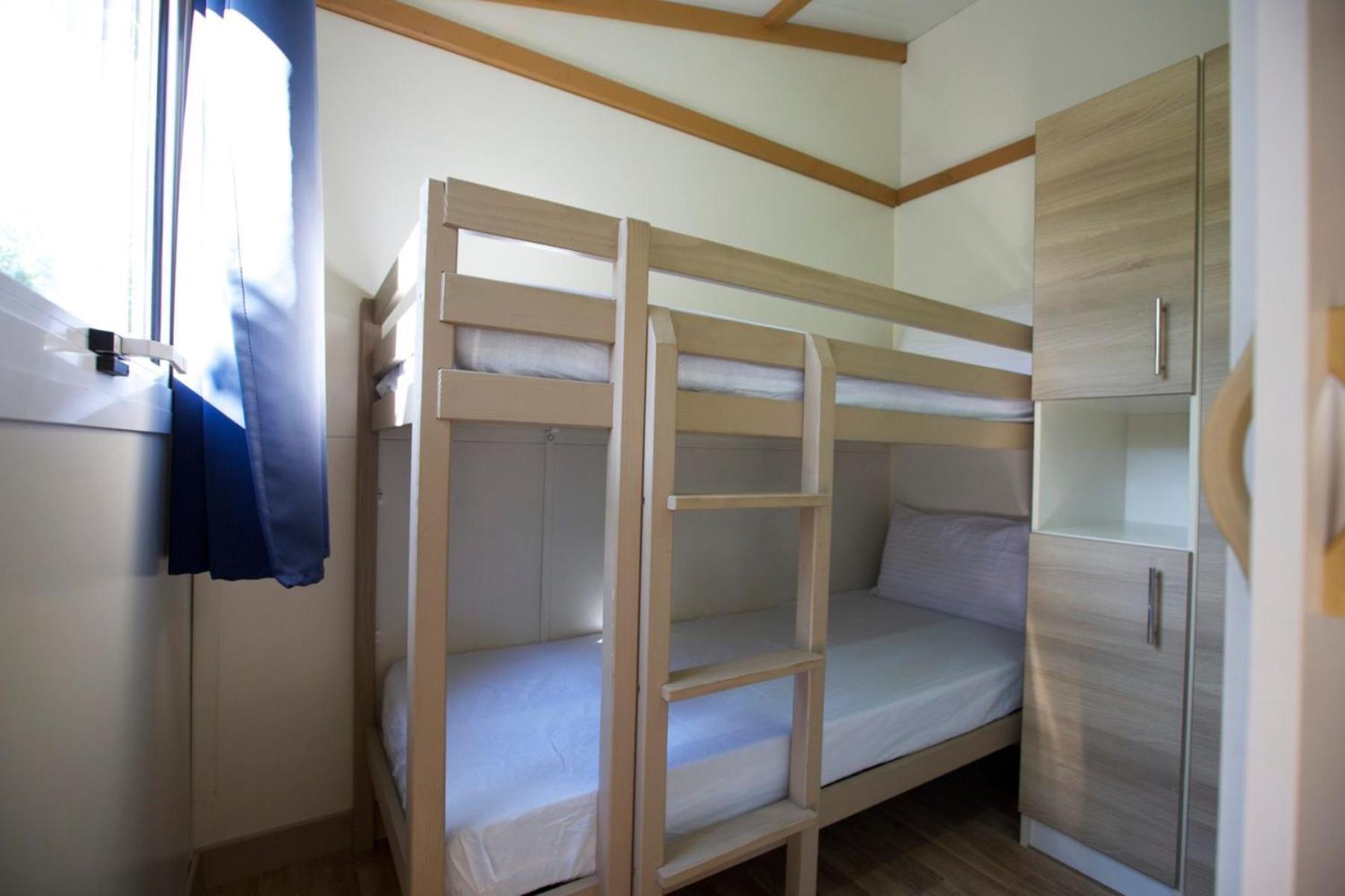 Camping Bungalow El Llac De Banyoles Porqueres Phòng bức ảnh
